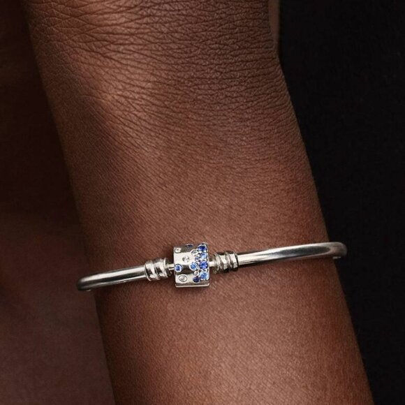 Sparkling Barrel Clasp Bangle - Picture 2 of 2